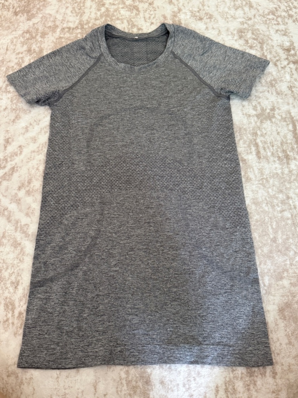 Lululemon Swiftly Tech Short Sleeve Gray Size 2